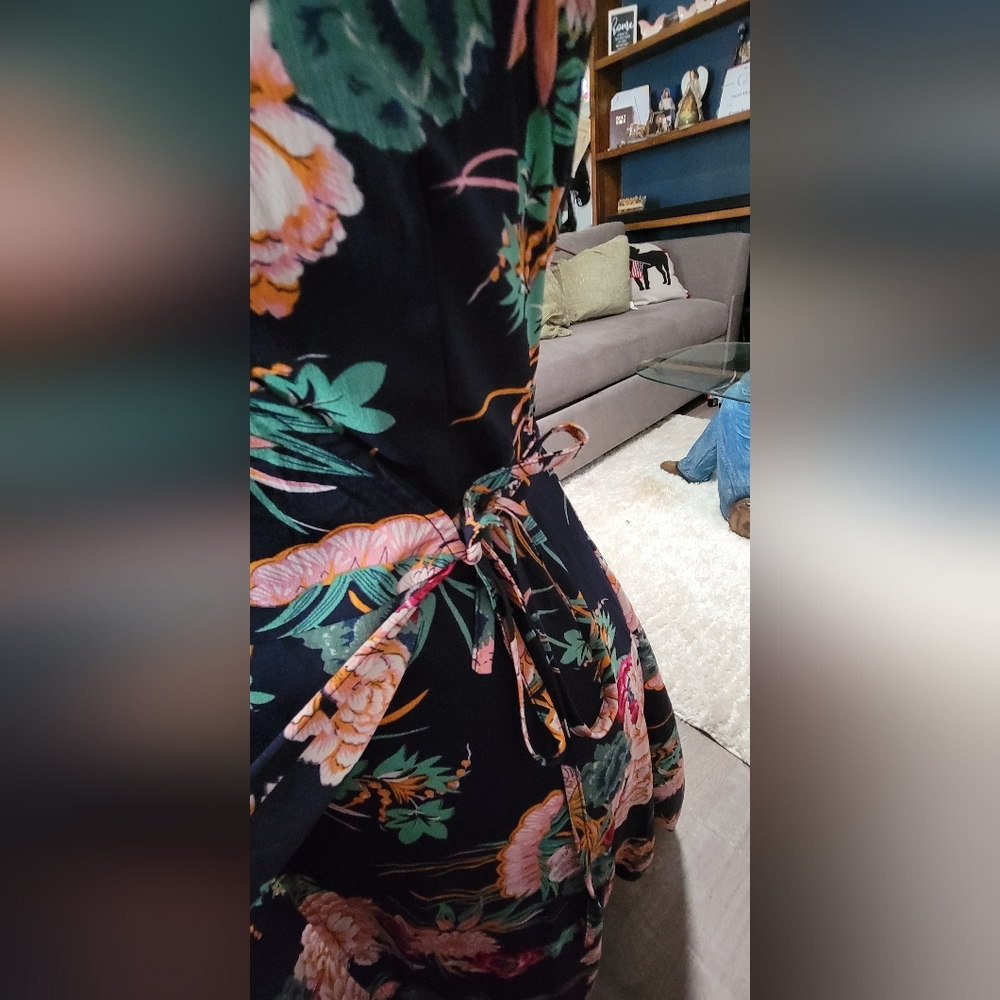 Pink Lily Asymmetrical Floral Dress - Navy and Pink Size Small - Picture 4 of 9